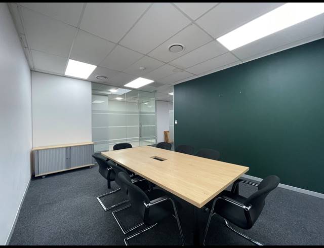 200M² OFFICE TO LET IN SANDTON CENTRAL